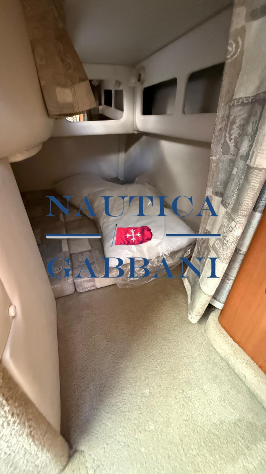 2007 Crownline 270 CR for sale (photo 11)