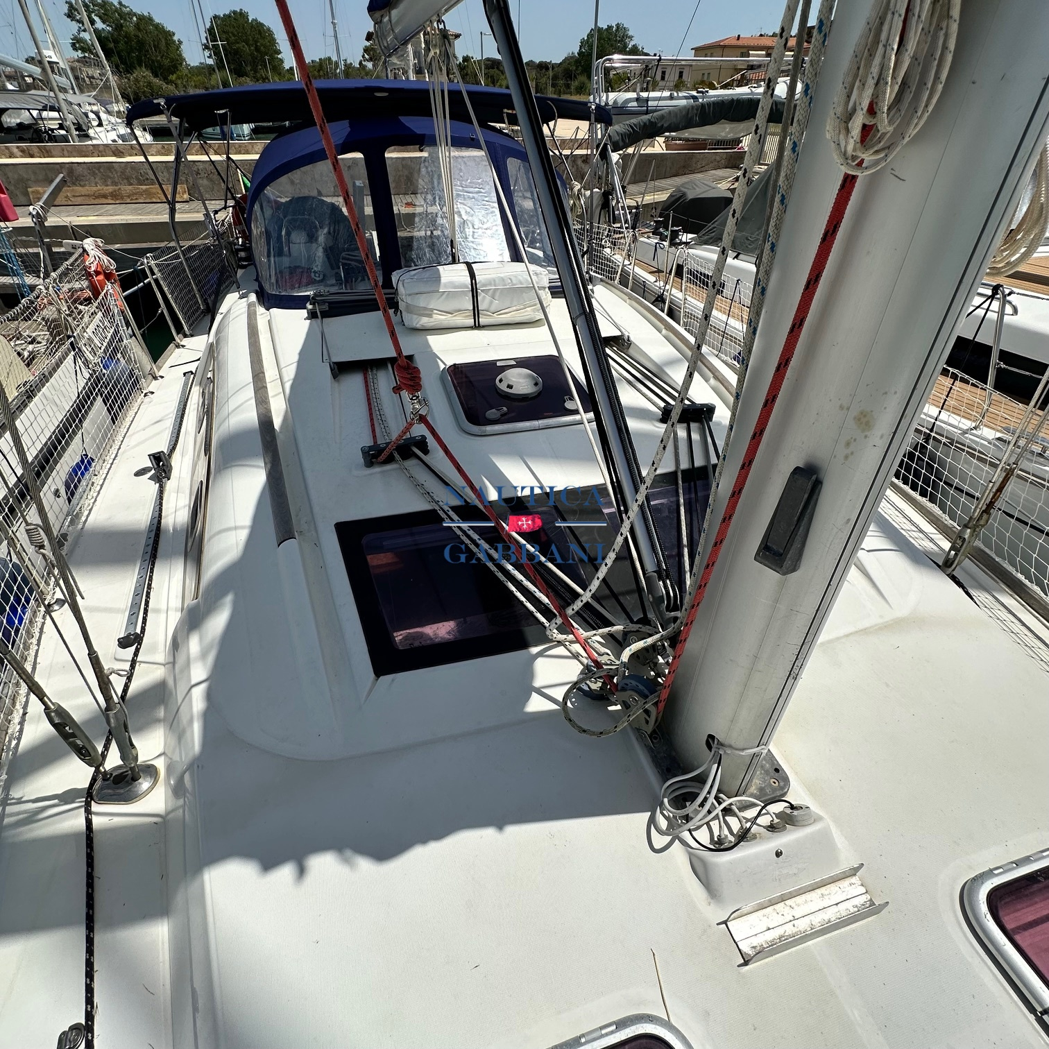2010 Beneteau Océanis 40 for sale (photo 9)
