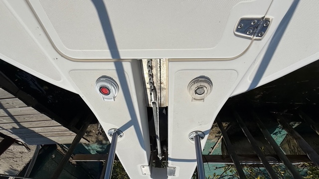 1998 Boston Whaler Outrage 26 en venta (photo 9)