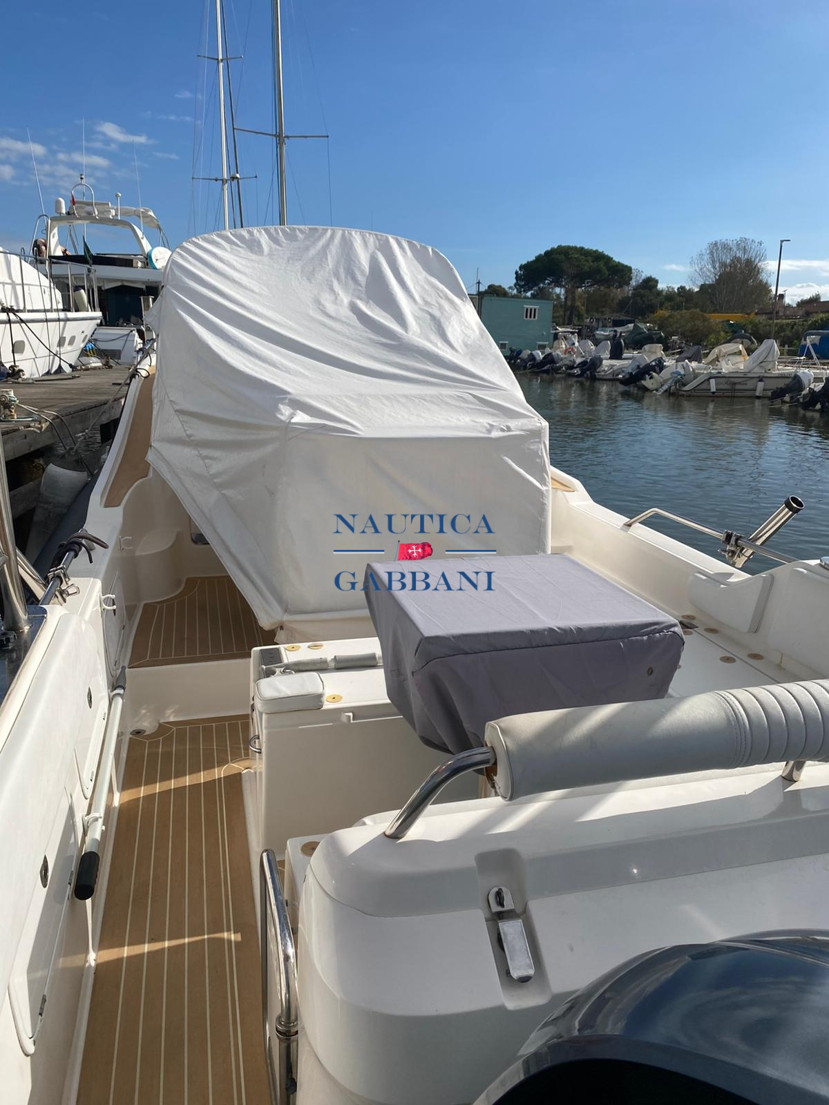 2010 ZAR Formenti 97 Skydeck à vendre (photo 9)