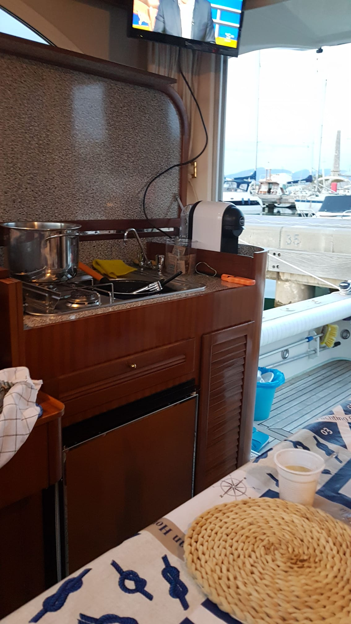 2007 Cantieri Navali di Livorno Space 310 Day Cruiser zu verkaufen (photo 8)