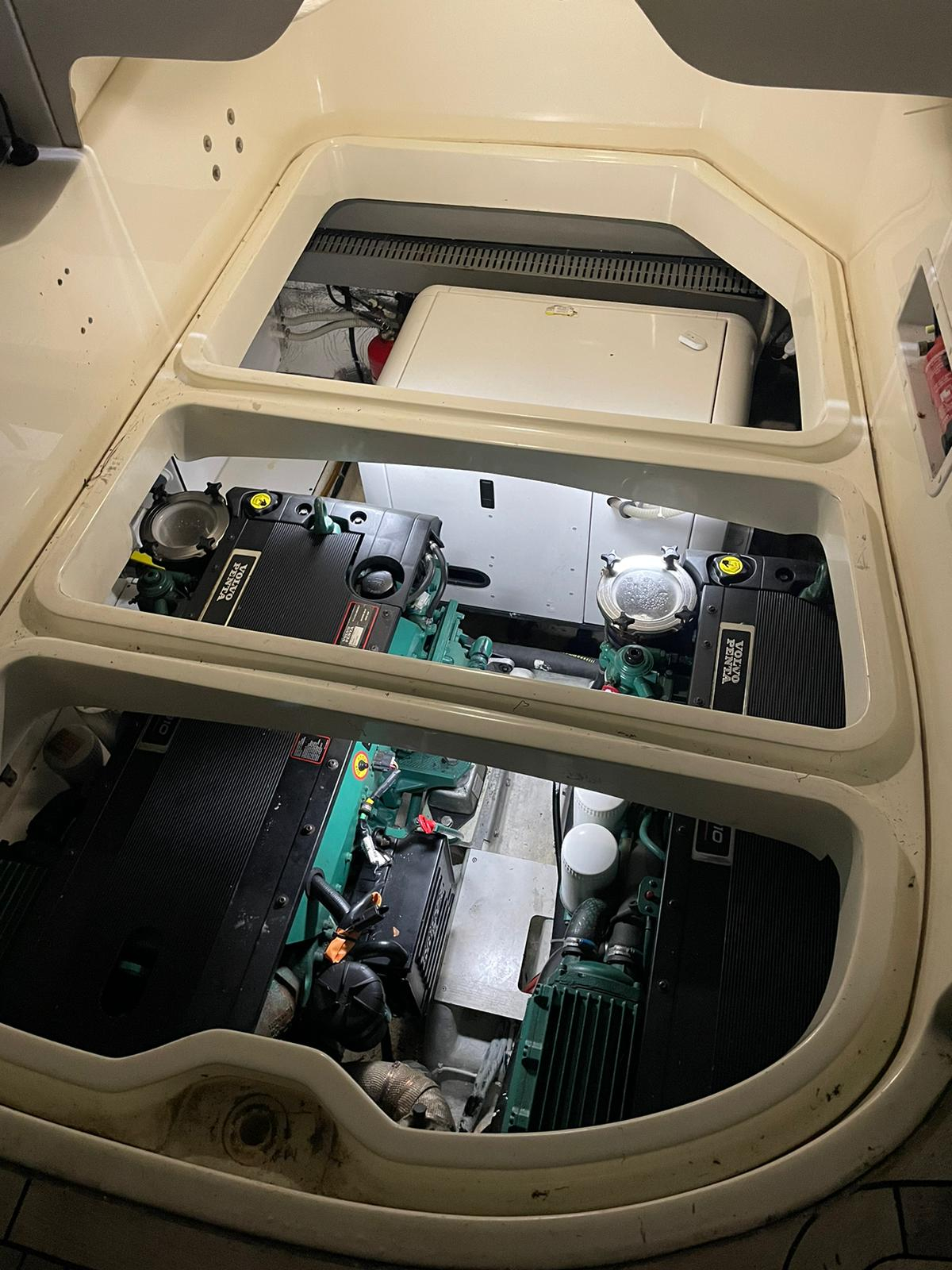 2006 Gobbi 425 SC for sale (photo 18)