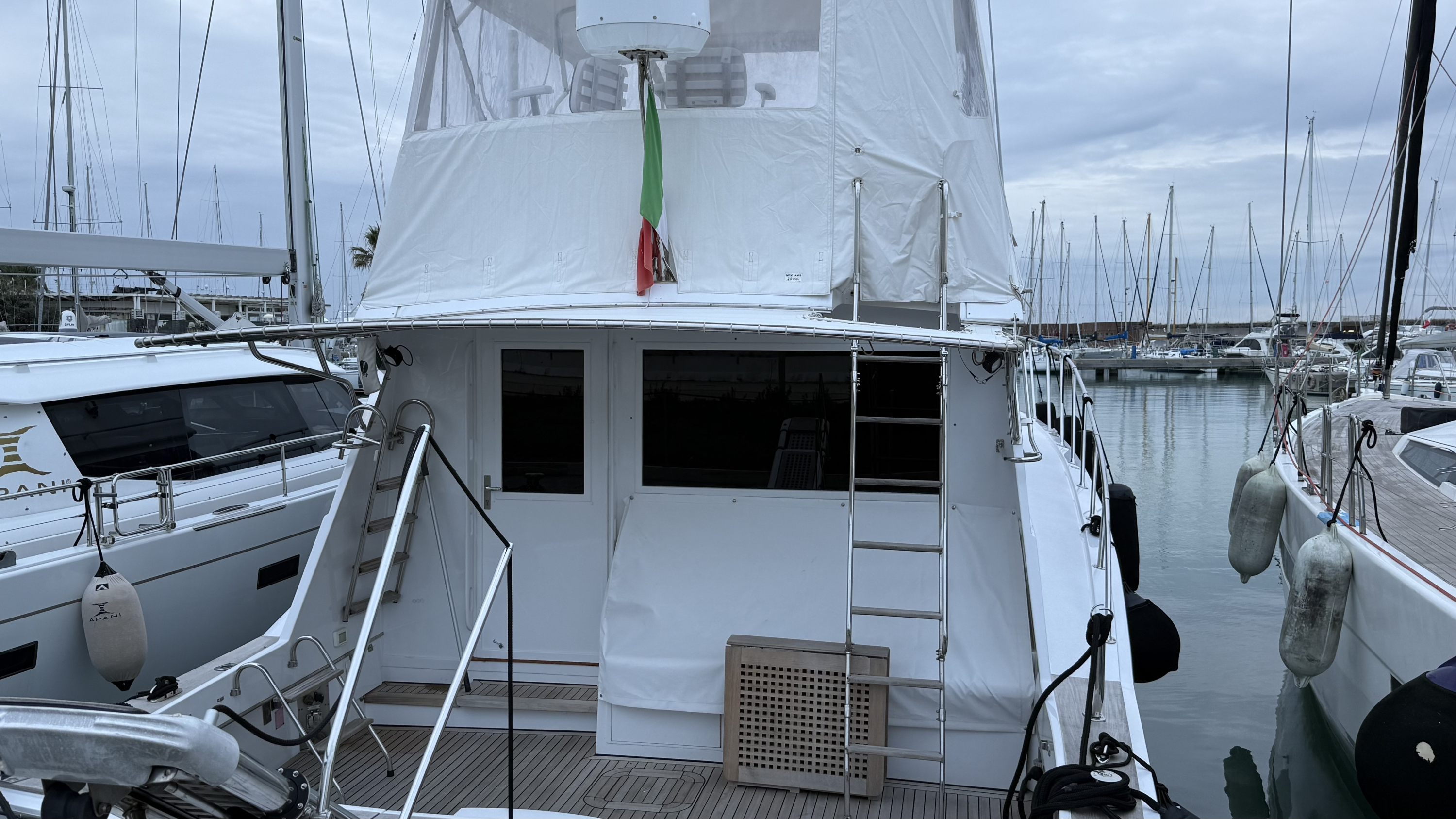 1981 Hatteras 50 à venda (photo 2)