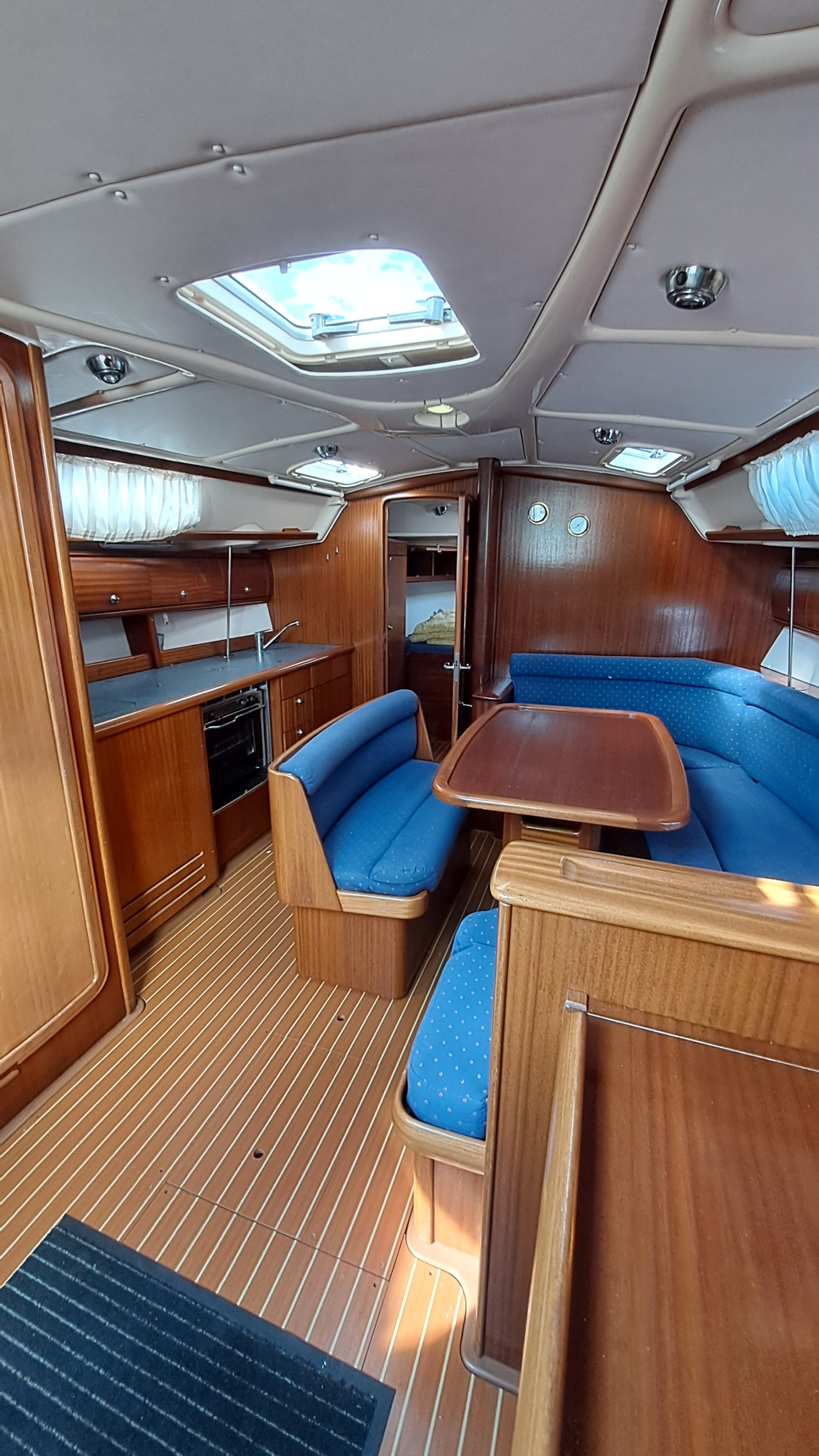 2002 Bavaria 38 te koop (photo 6)