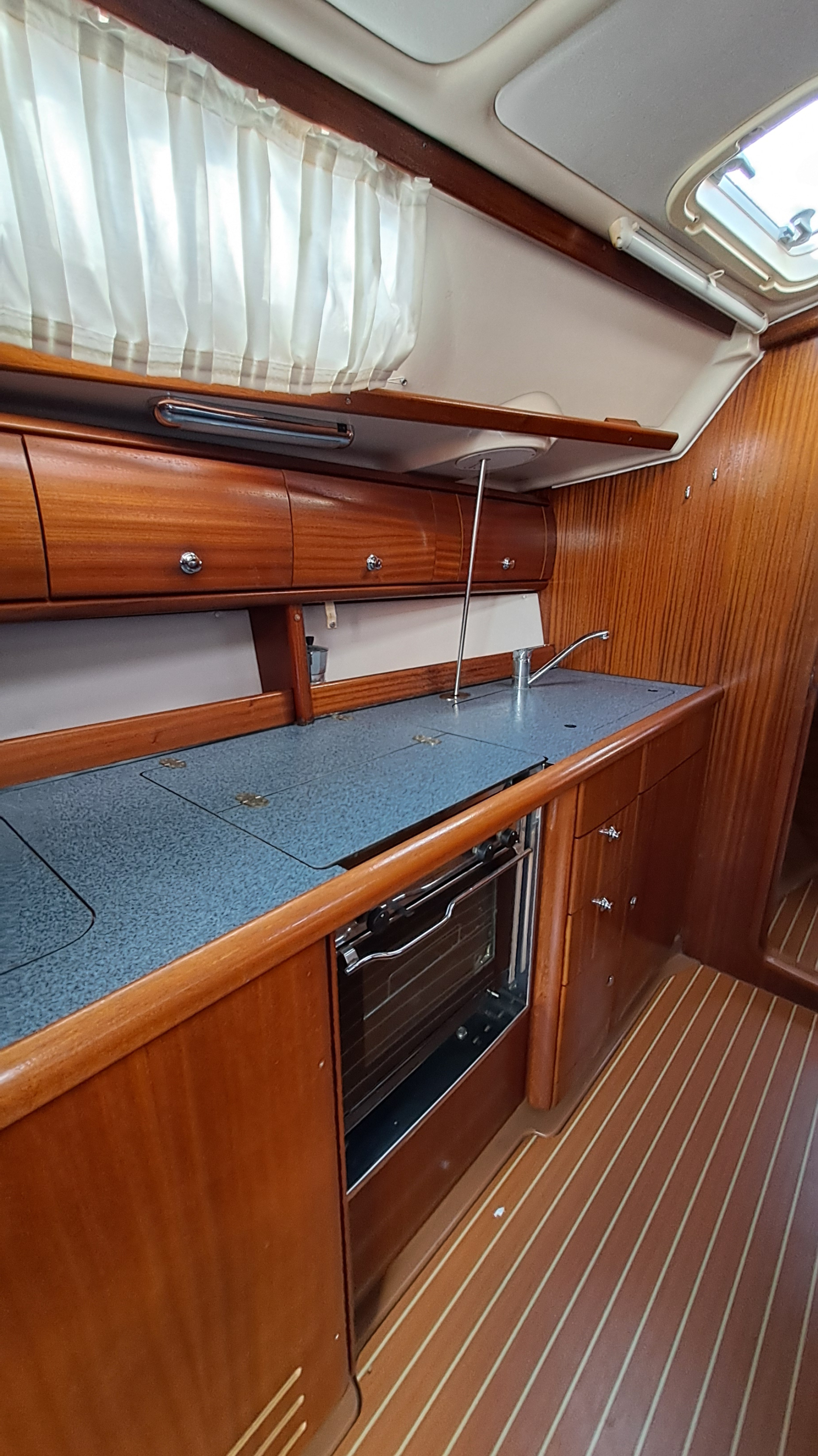 2002 Bavaria 38 te koop (photo 7)