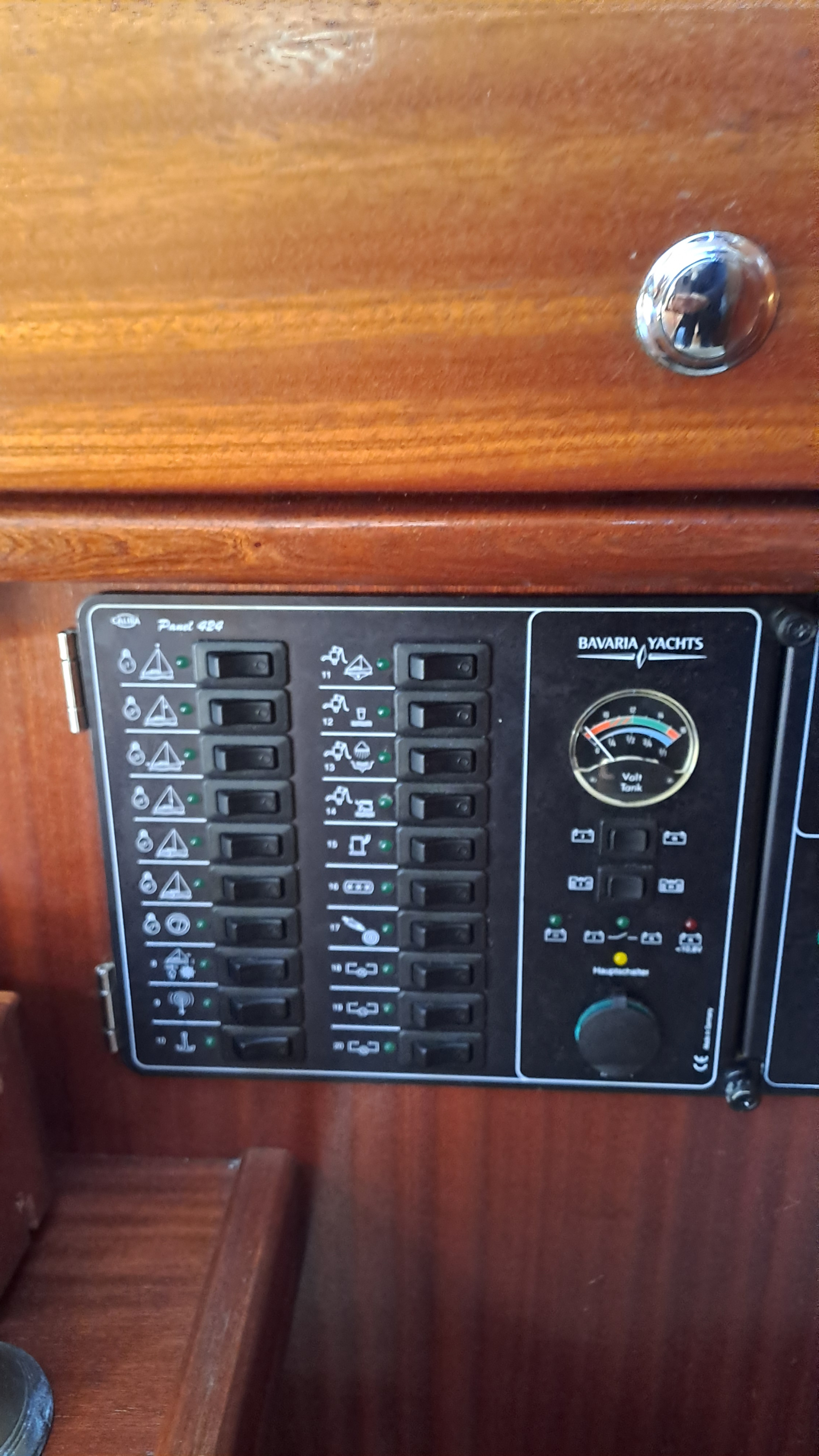 2002 Bavaria 38 te koop (photo 11)