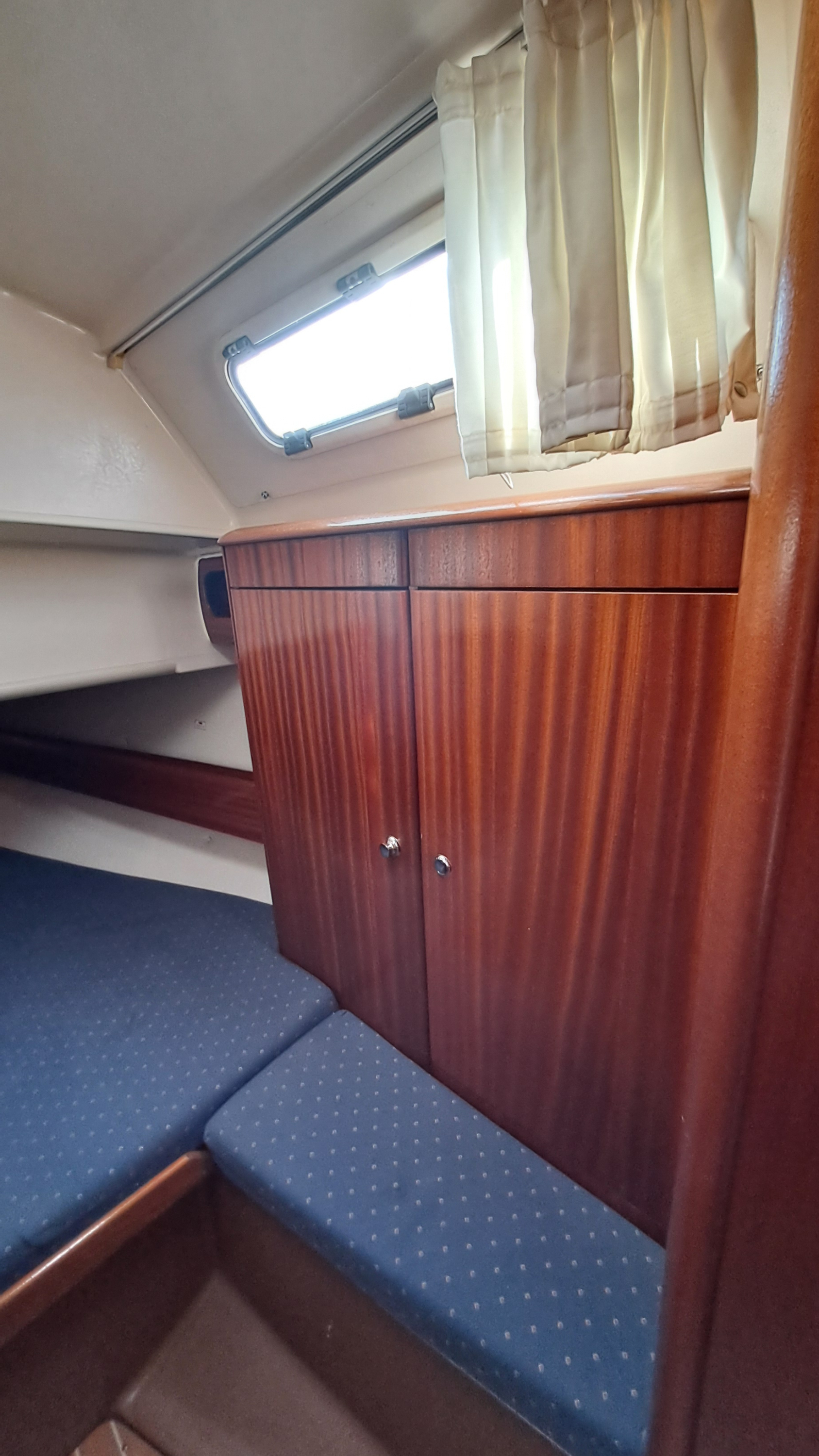 2002 Bavaria 38 te koop (photo 14)