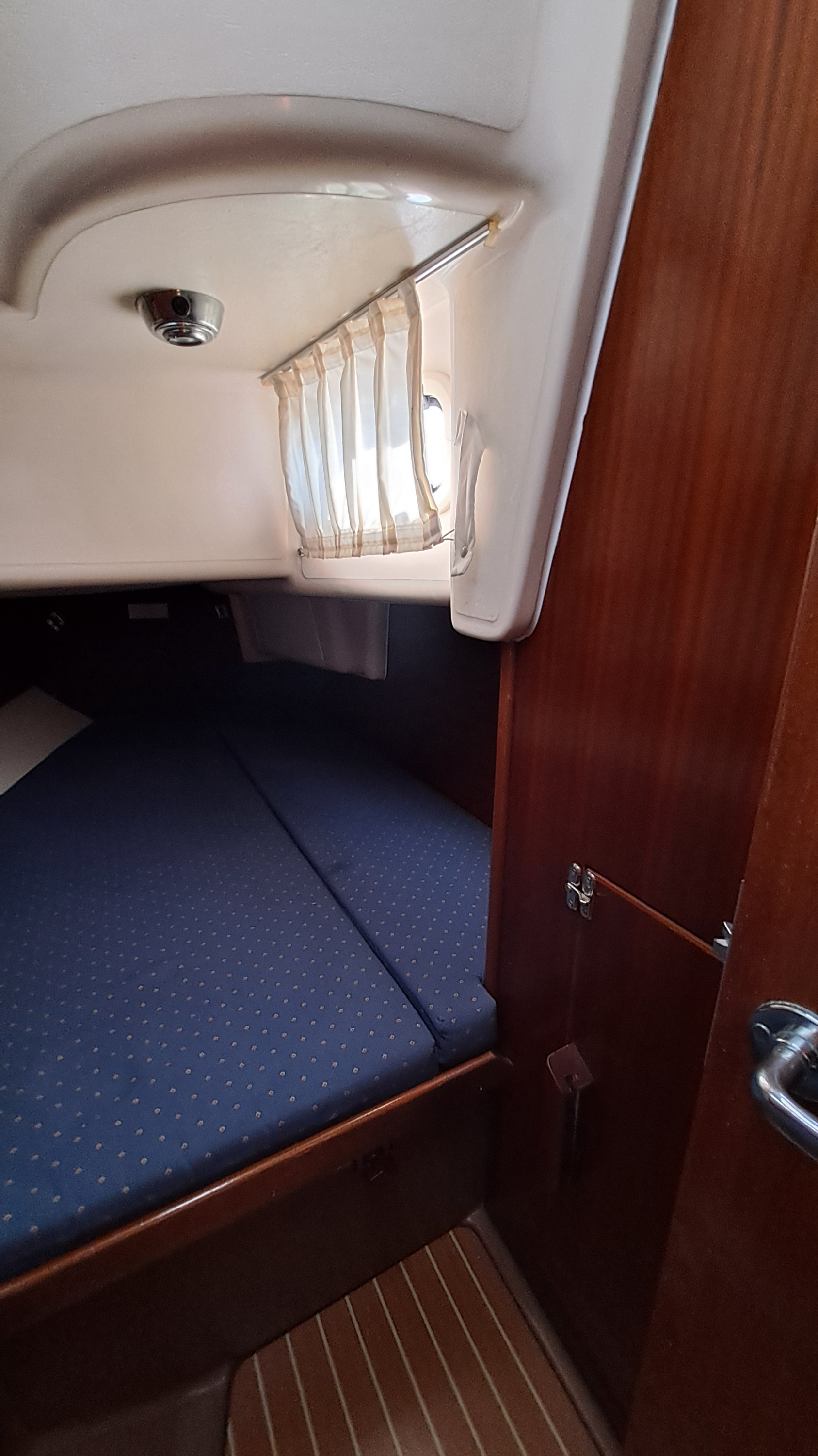 2002 Bavaria 38 te koop (photo 16)