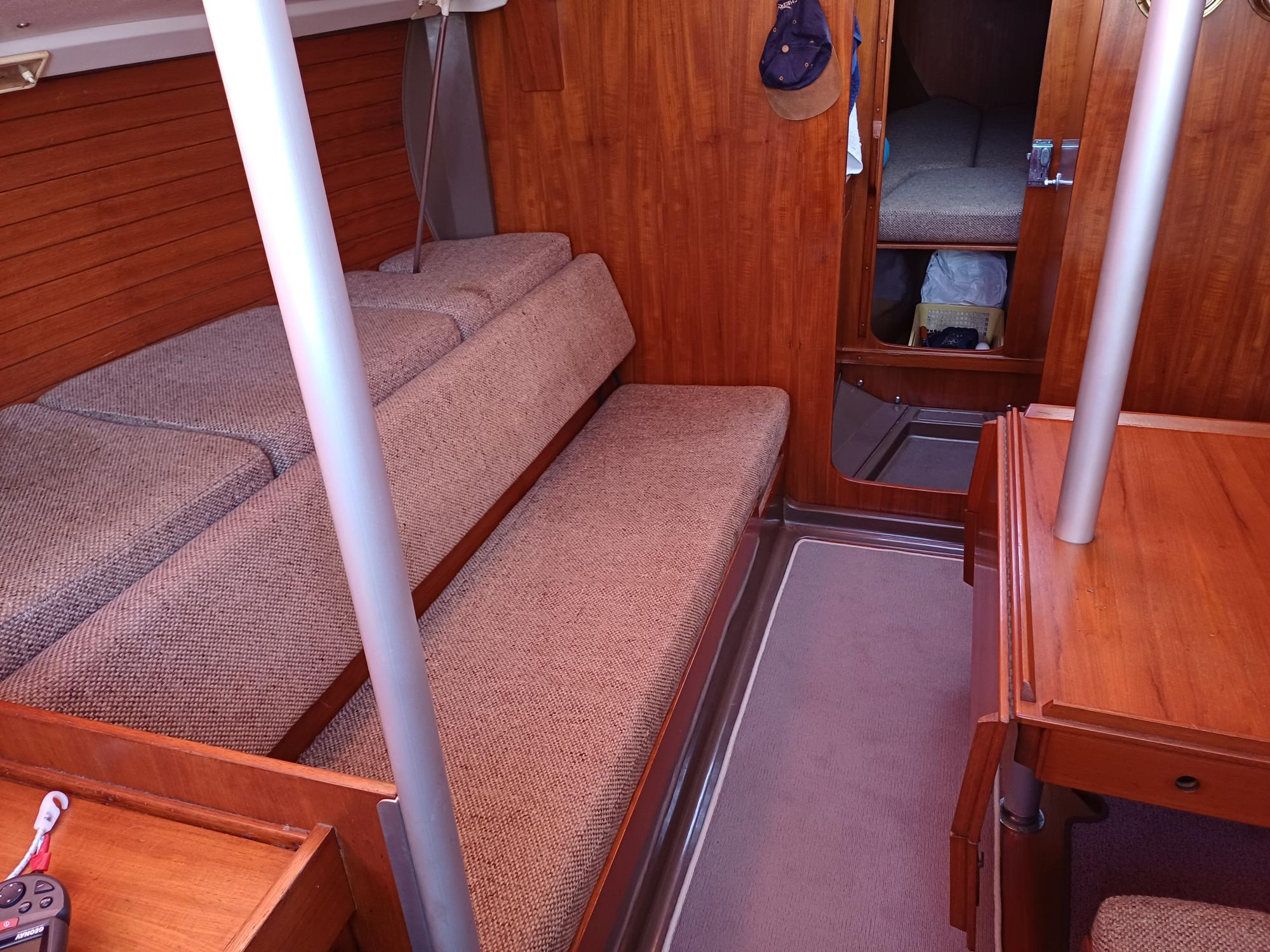1979 Cantiere del Pardo Grand Soleil 34 for sale (photo 2)