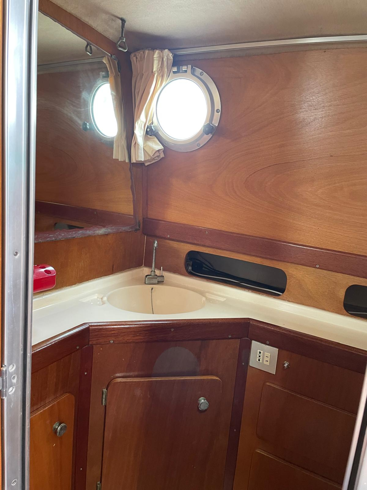 1991 Sciallino 33 te koop (photo 16)