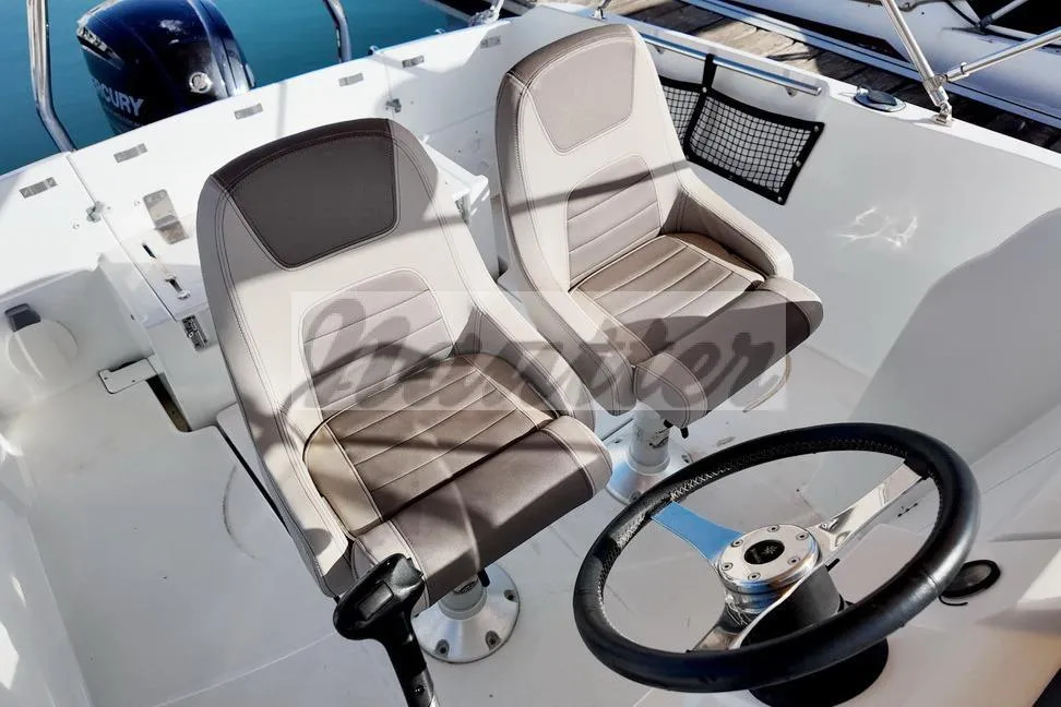 2015 Jeanneau Cap Camarat 5.5 CC Series 2 à vendre (photo 19)