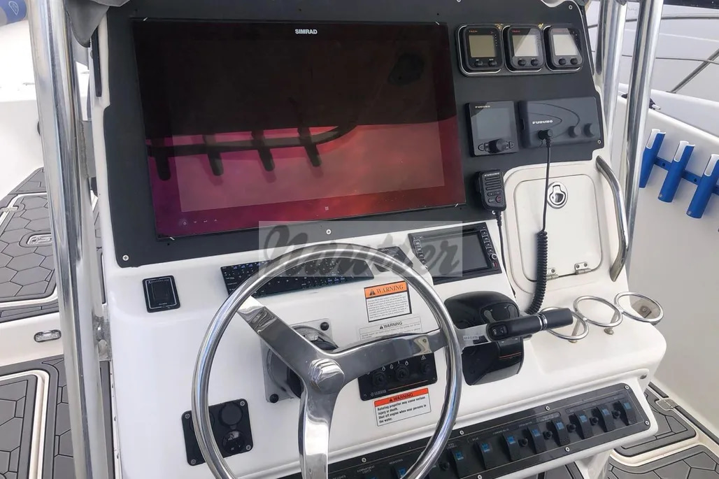 2010 Century 3200 Center Console in vendita (photo 13)
