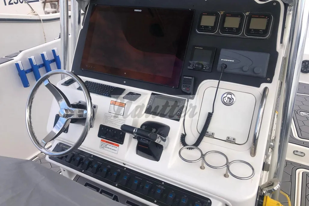 2010 Century 3200 Center Console in vendita (photo 14)