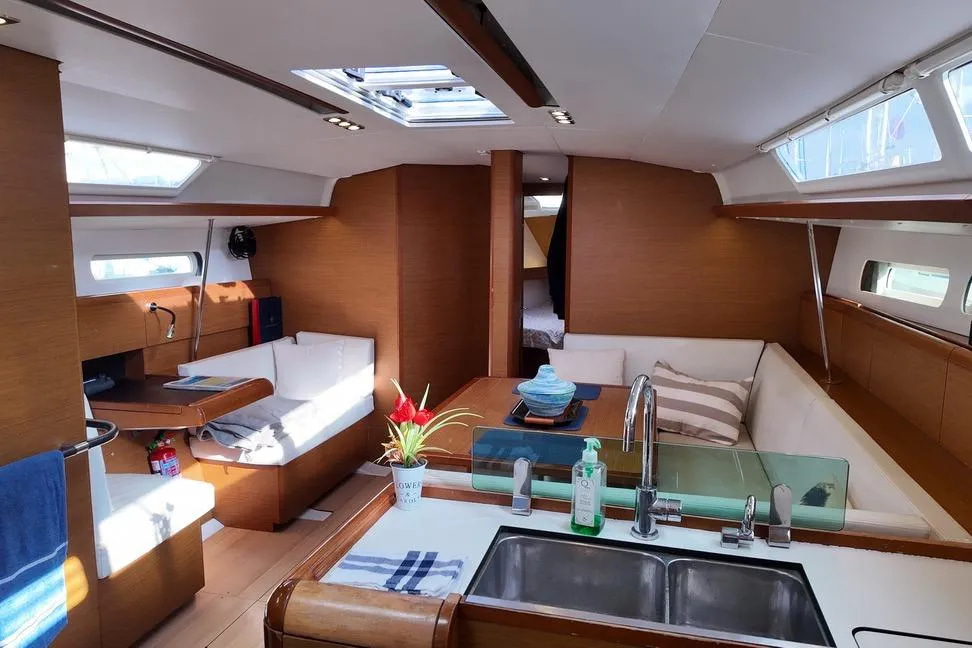 2018 Jeanneau Sun Odyssey 449 for sale (photo 32)