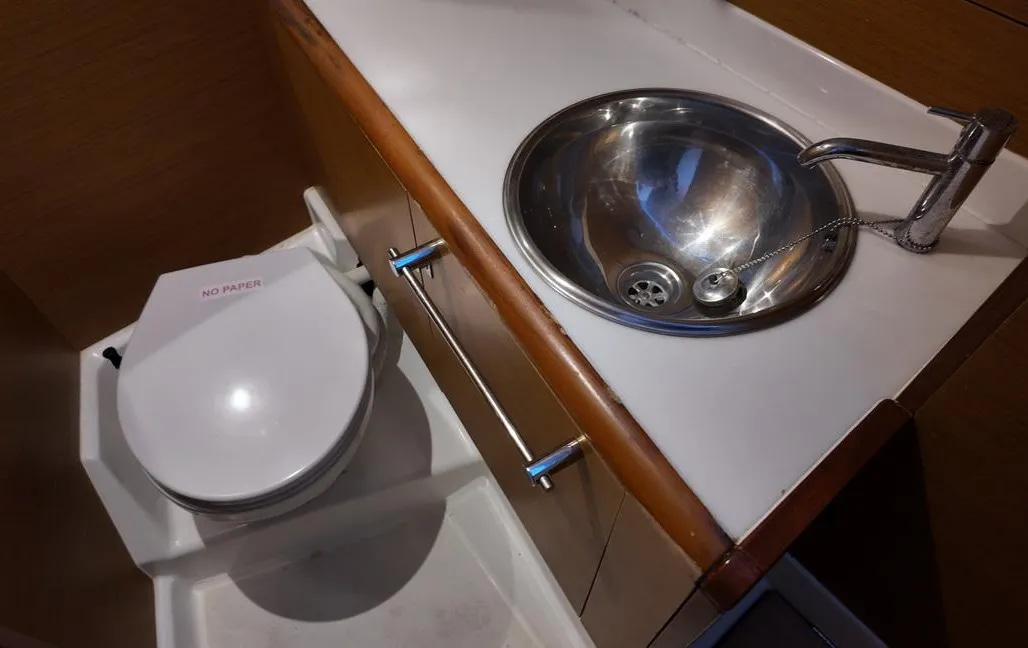 2018 Jeanneau Sun Odyssey 449 for sale (photo 50)