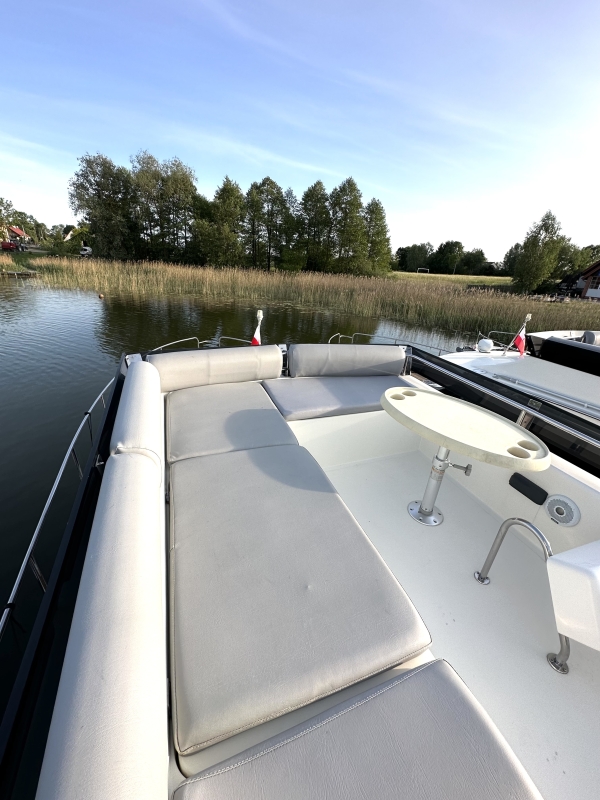 2020 Cobra Yachts Futura 40 Grand Horizon zu verkaufen (photo 4)