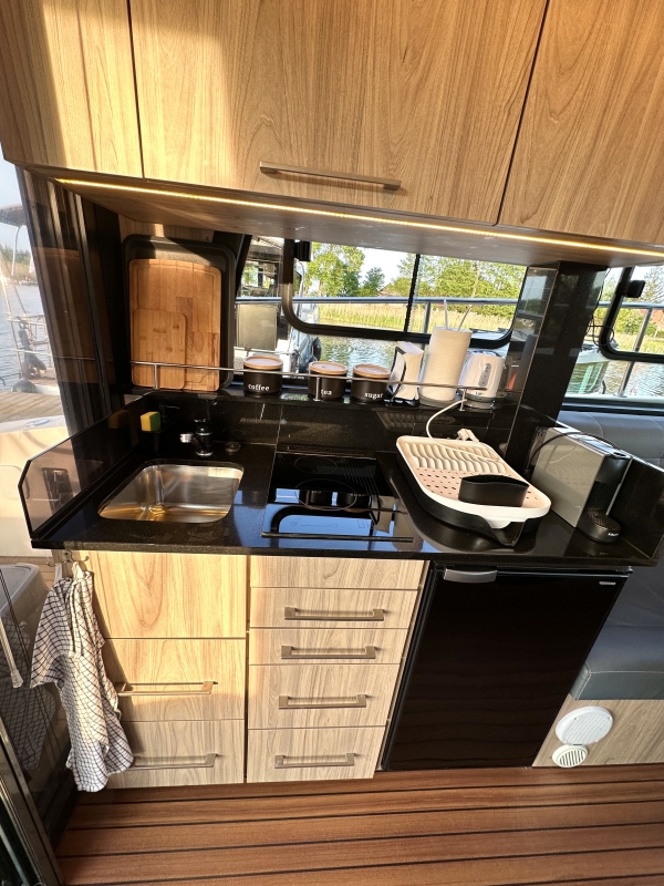 2020 Cobra Yachts Futura 40 Grand Horizon zu verkaufen (photo 12)