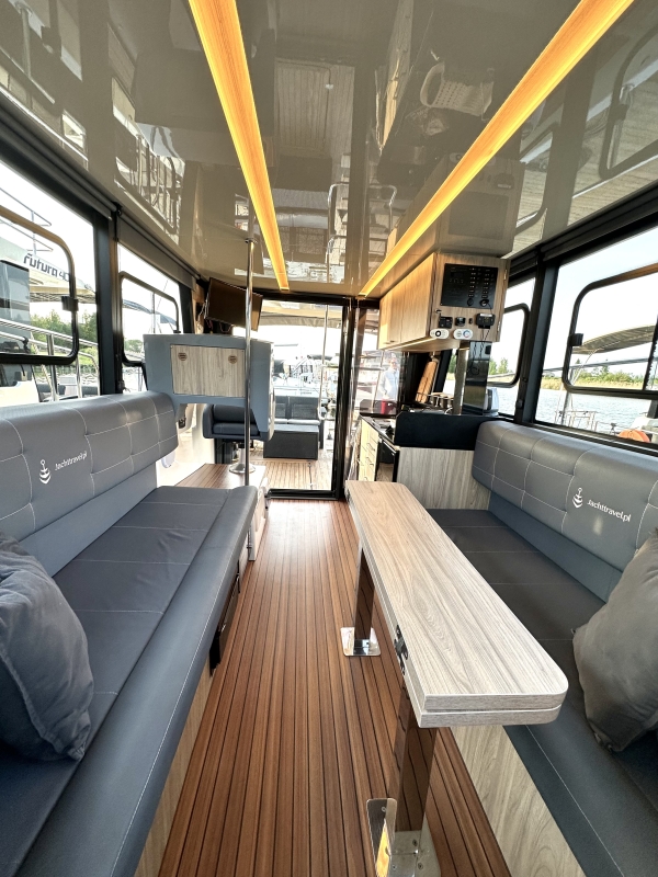 2020 Cobra Yachts Futura 40 Grand Horizon zu verkaufen (photo 18)