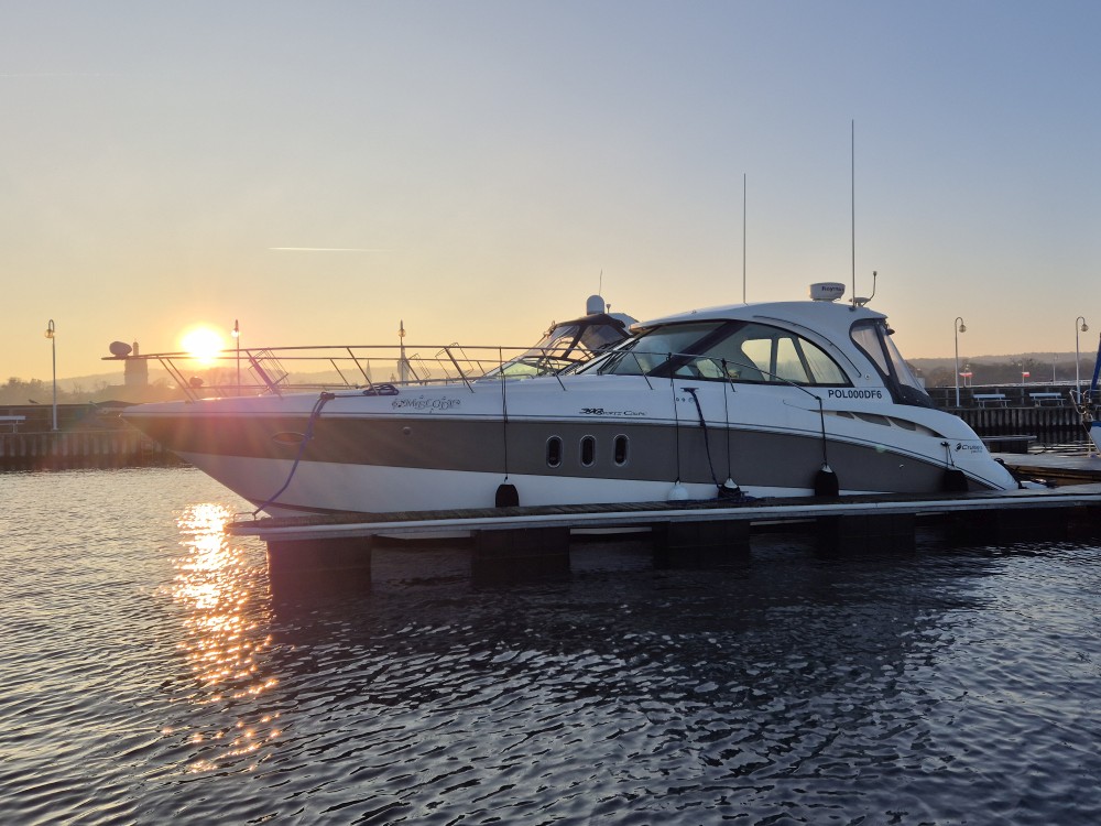 2008 Cruisers Yachts 390 Coupe en venta (photo 2)