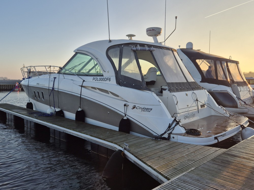 2008 Cruisers Yachts 390 Coupe en venta (photo 3)