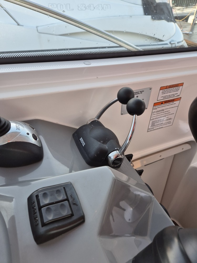 2008 Cruisers Yachts 390 Coupe en venta (photo 11)