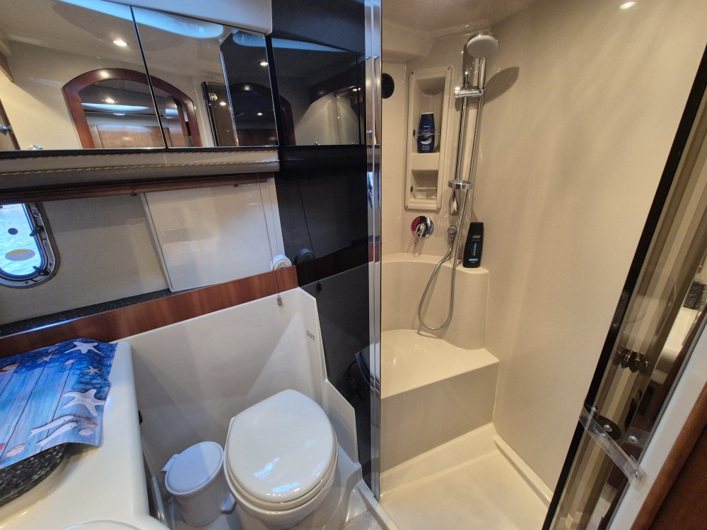 2008 Cruisers Yachts 390 Coupe en venta (photo 24)