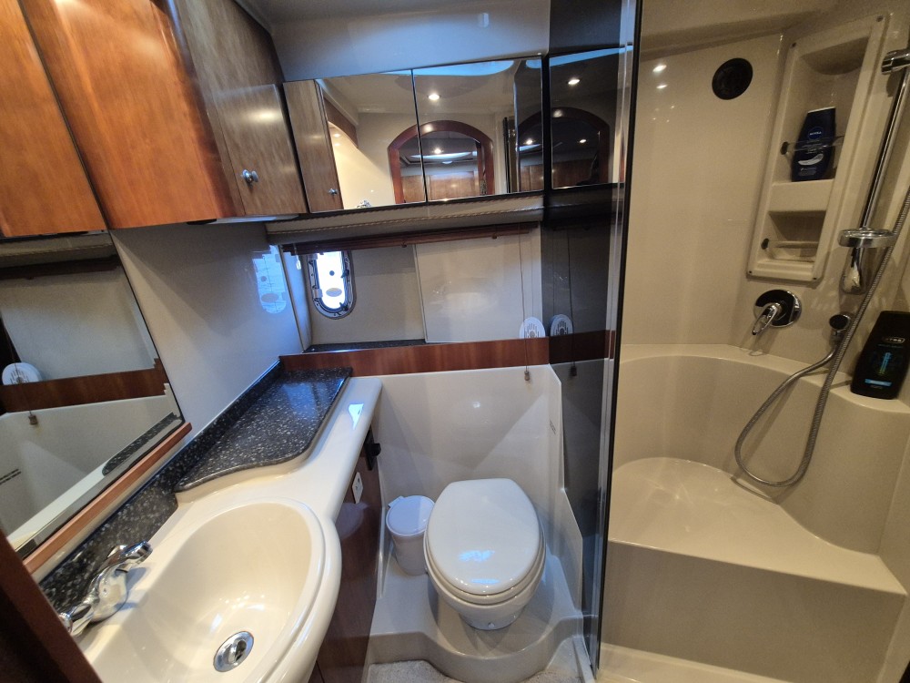 2008 Cruisers Yachts 390 Coupe en venta (photo 26)