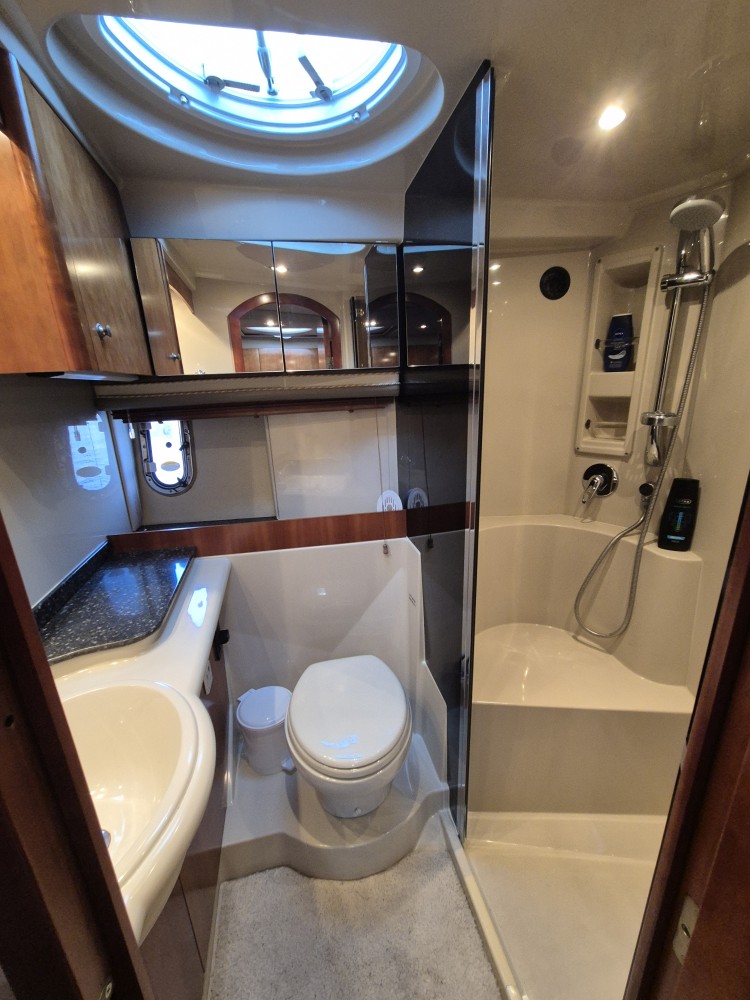 2008 Cruisers Yachts 390 Coupe en venta (photo 27)