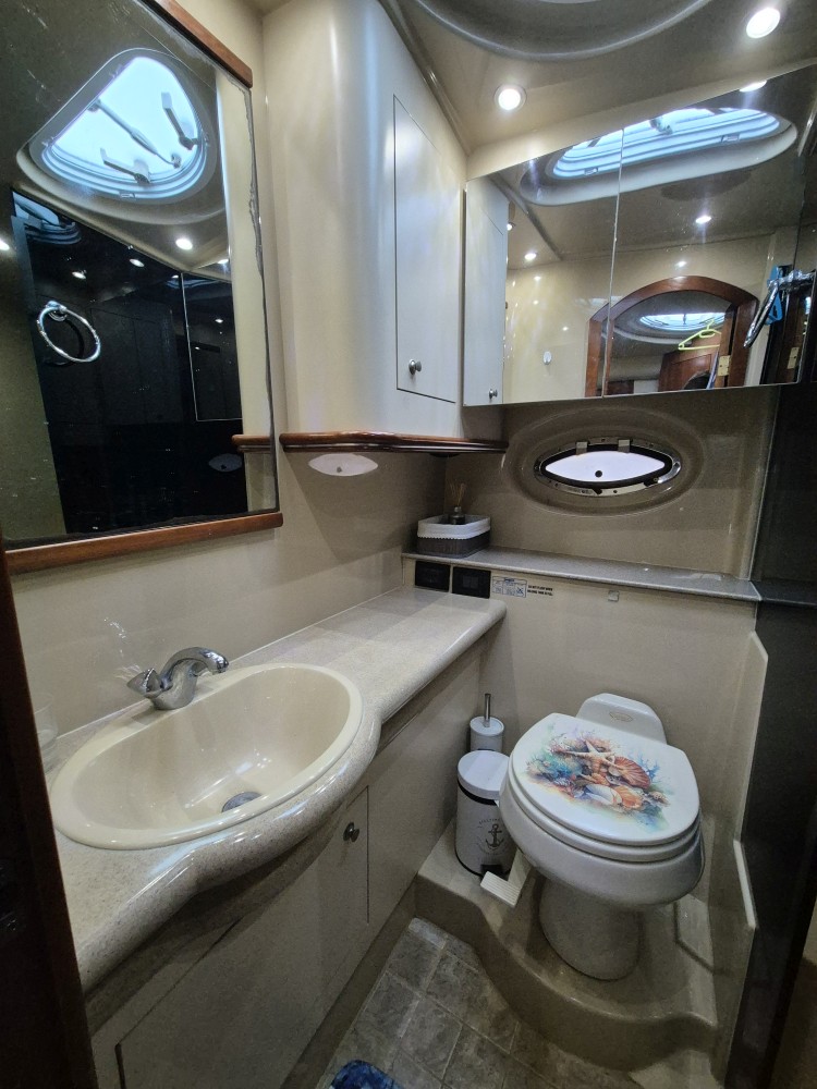 2006 Cruisers Yachts 370 Express zu verkaufen (photo 21)