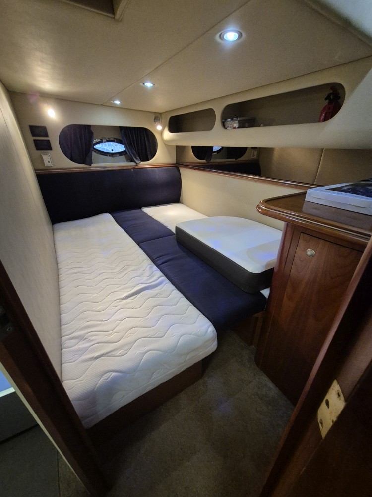 2006 Cruisers Yachts 370 Express zu verkaufen (photo 29)