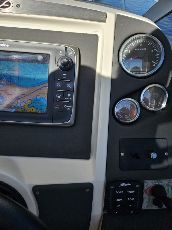 2012 Aquador 26 HT à venda (photo 4)