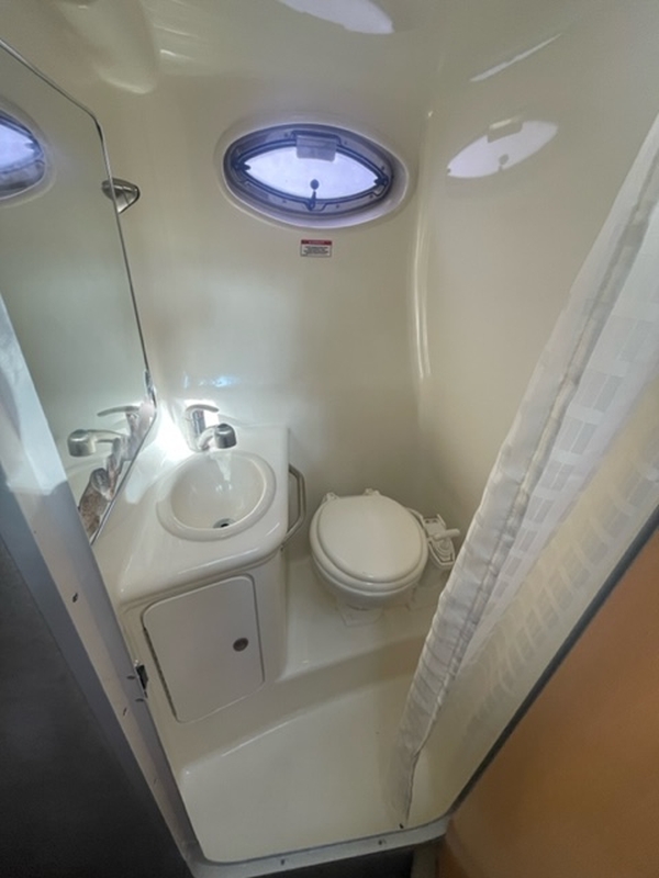 2012 Sea Ray Sundancer 255 na sprzedaż (photo 18)