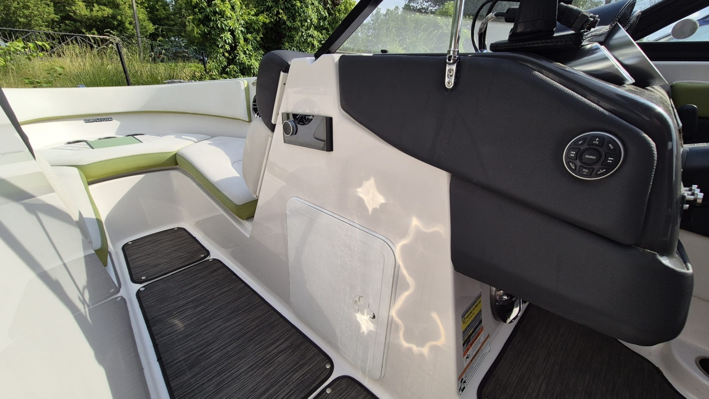 2017 Glastron 245 GTS na sprzedaż (photo 28)