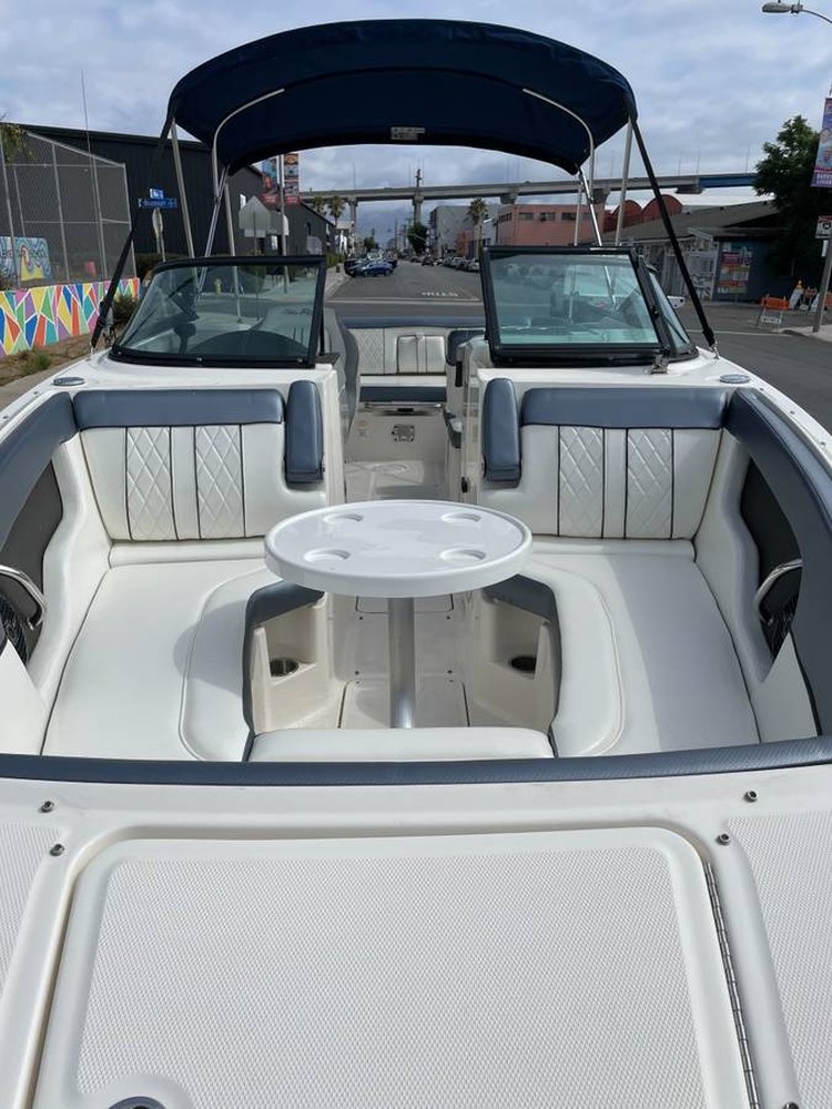 2016 Sea Ray 240 Sundeck for sale (photo 8)