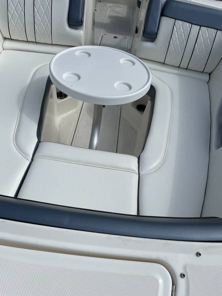 2016 Sea Ray 240 Sundeck for sale (photo 12)