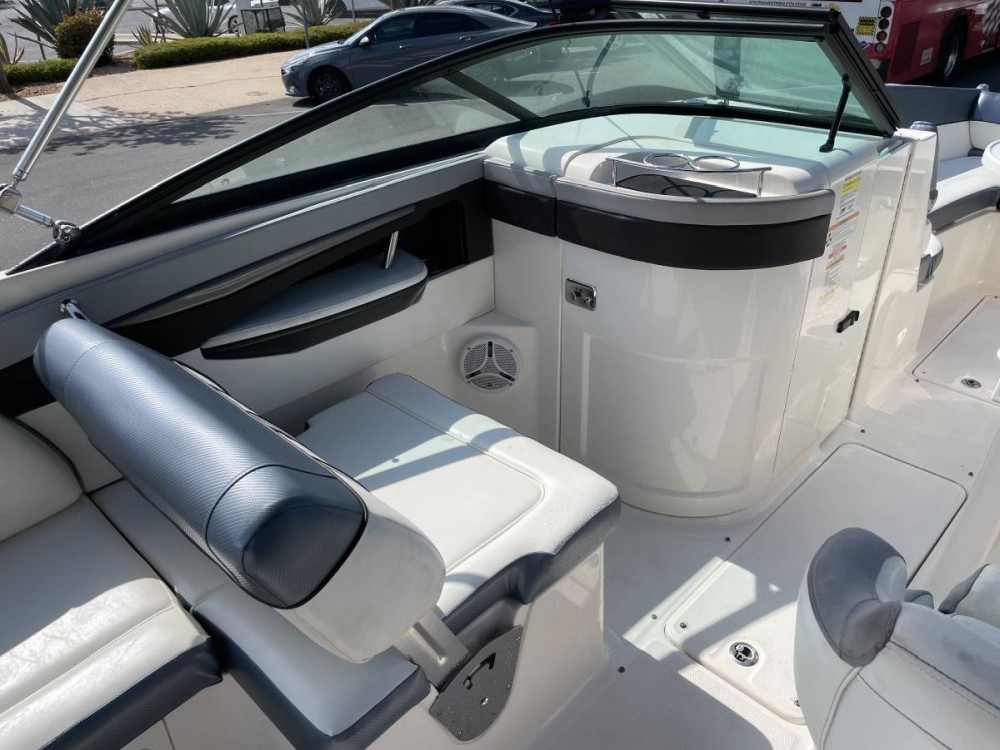 2016 Sea Ray 240 Sundeck for sale (photo 16)
