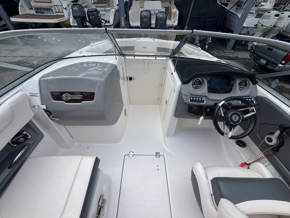 2017 Chaparral 230 Suncoast Deluxe à venda (photo 31)