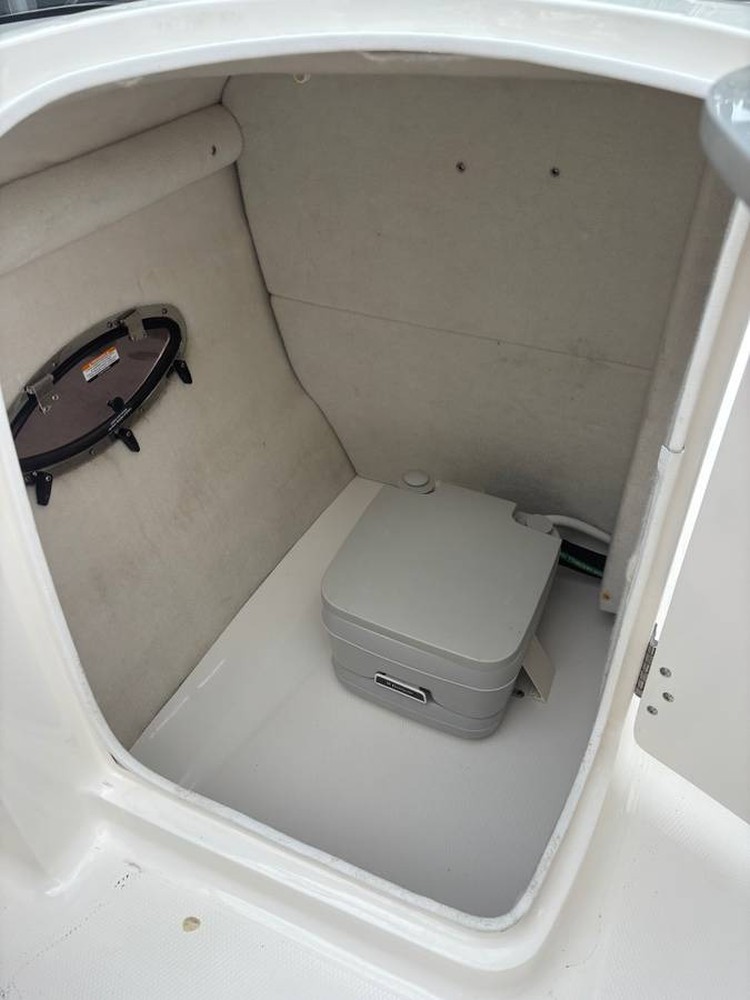 2017 Chaparral 230 Suncoast Deluxe à venda (photo 35)