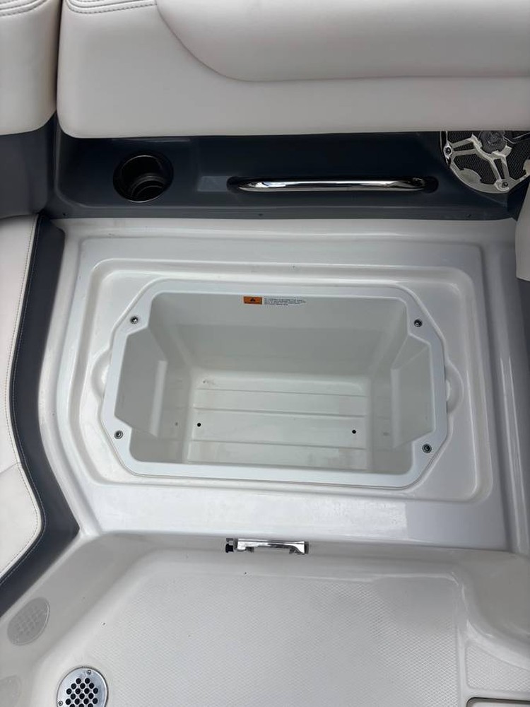 2017 Chaparral 230 Suncoast Deluxe à venda (photo 40)