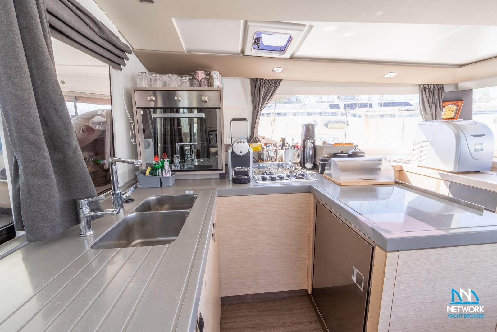 2019 Fountaine Pajot Astrea 42 zu verkaufen (photo 2)