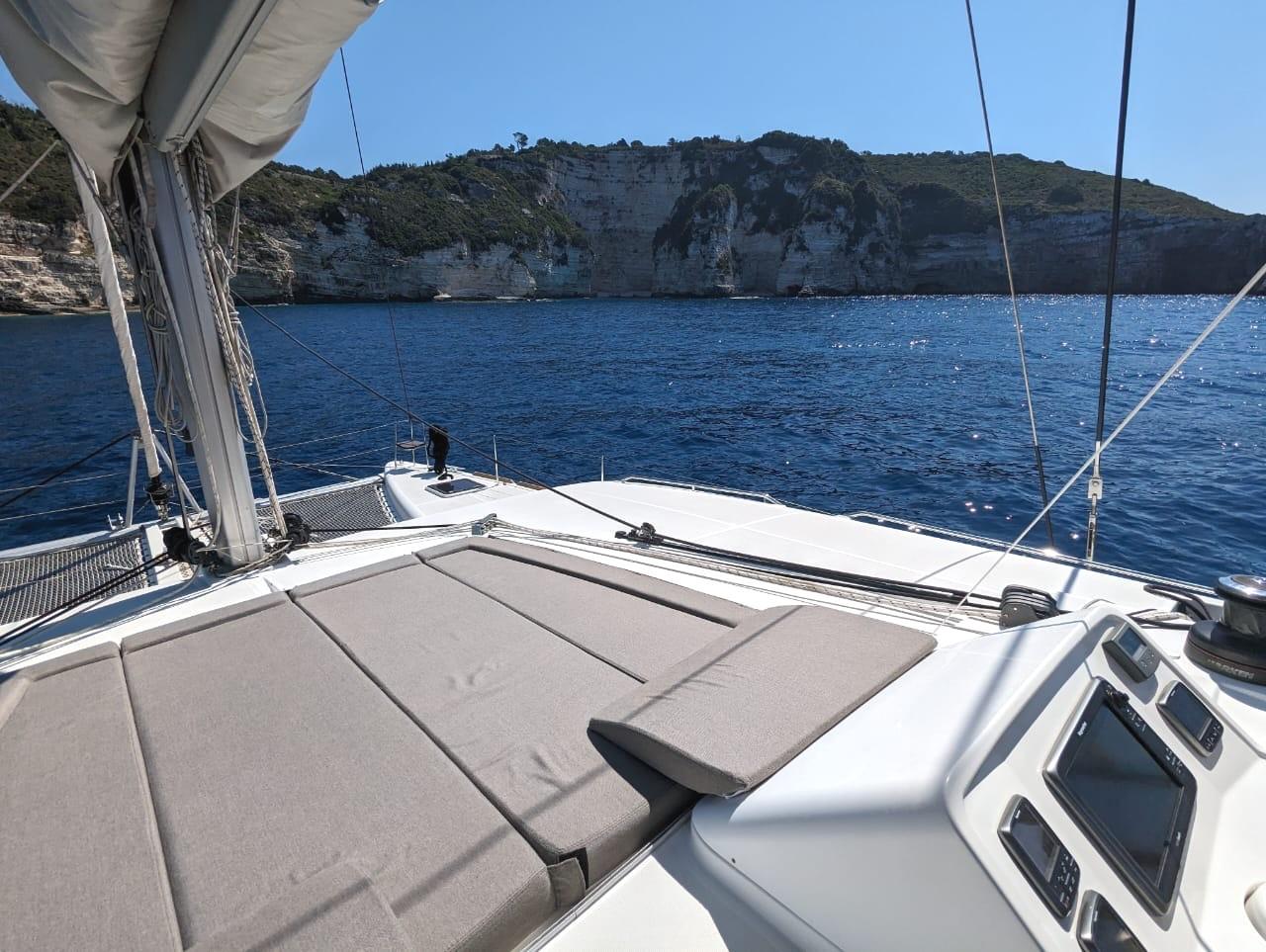 2014 LAGOON 450 F Owners Version for sale (photo 3)