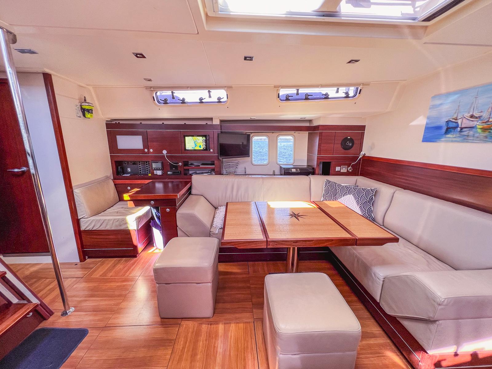 2010 Hanse 545 for sale (photo 6)