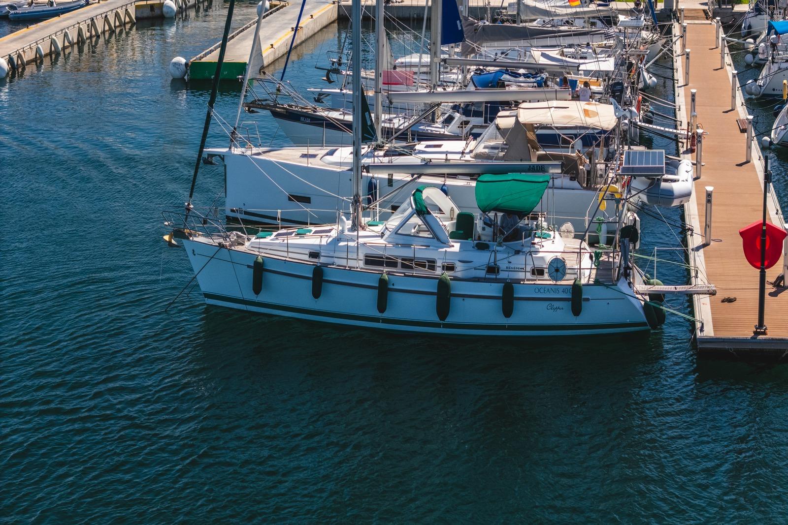 2000 Beneteau Oceanis 40 CC for sale (photo 2)