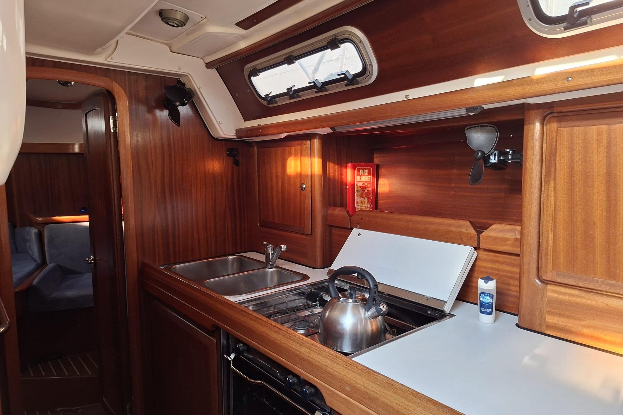 1999 Bavaria 38 Ocean zu verkaufen (photo 6)