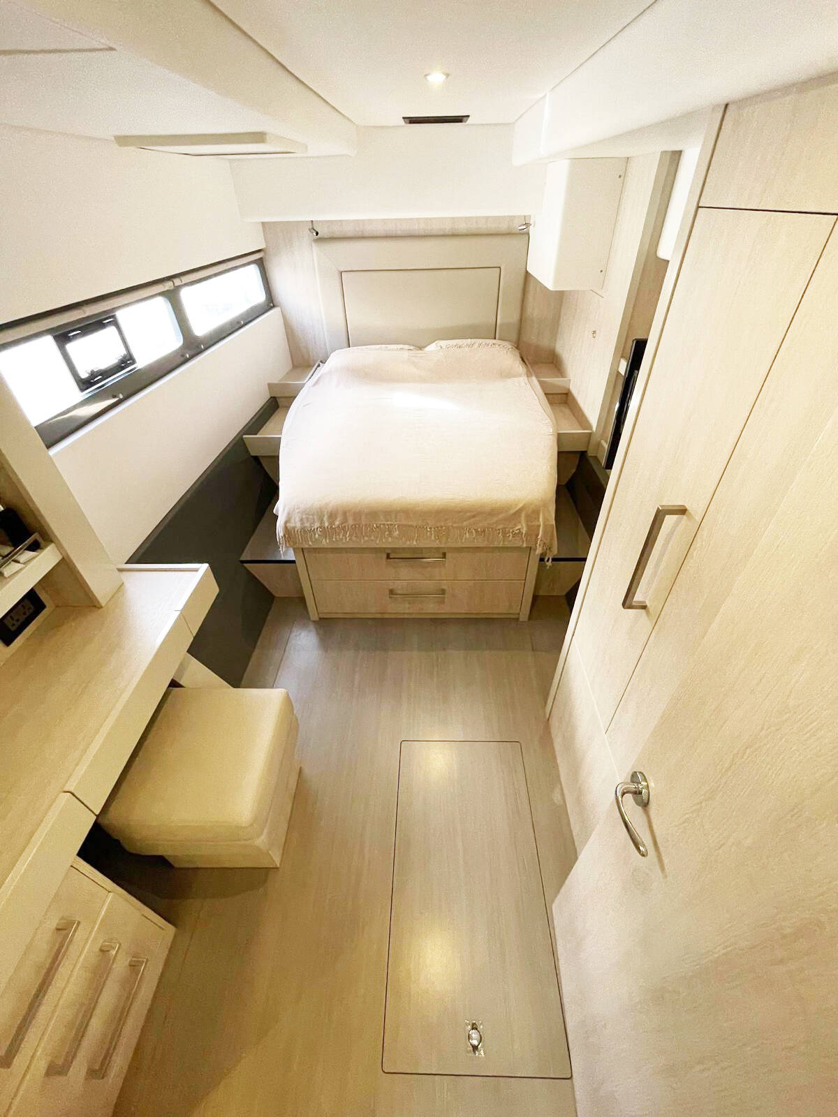 2017 Leopard Catamarans LEOPARD 58 for sale (photo 12)