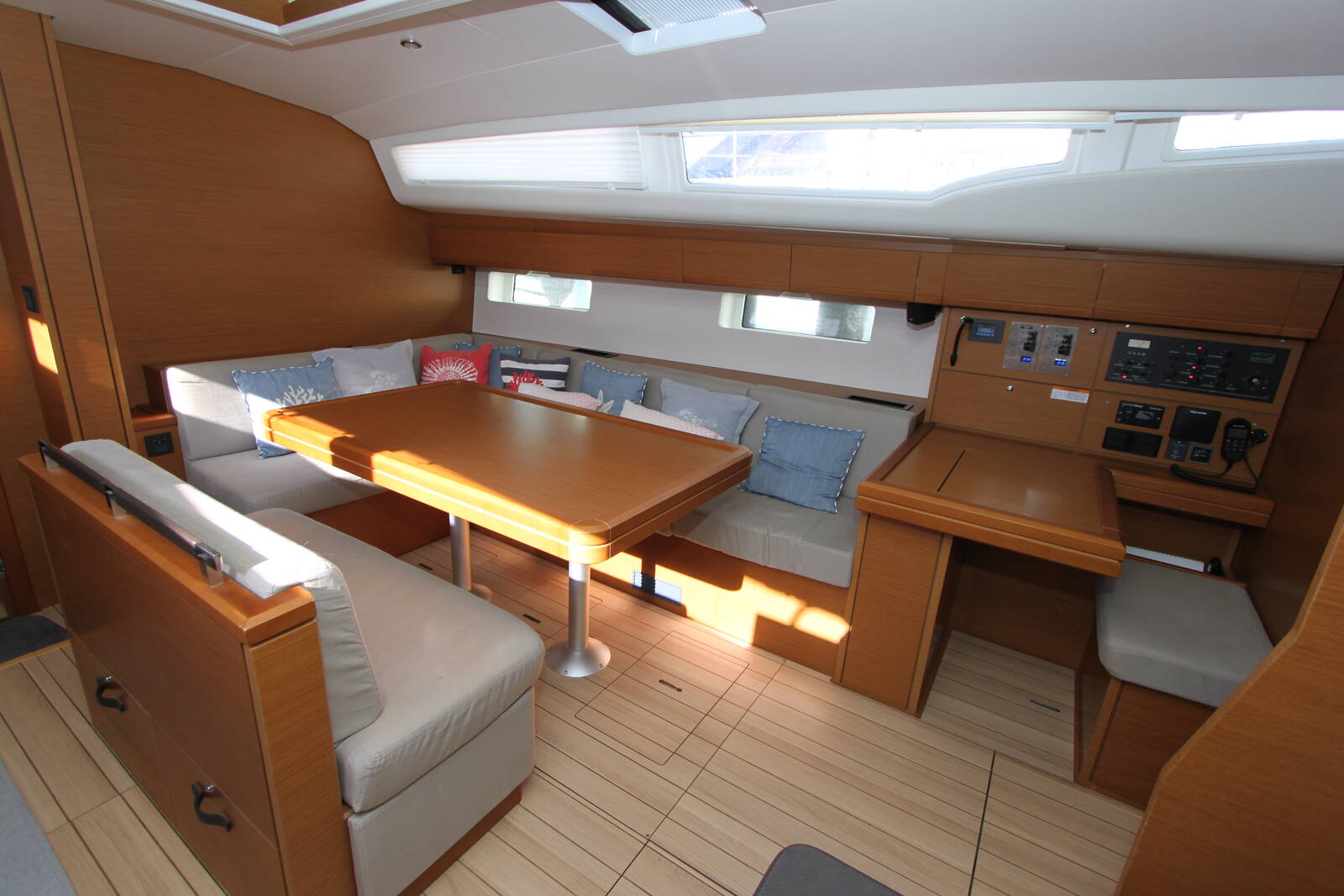 2021 Jeanneau 54 à vendre (photo 9)