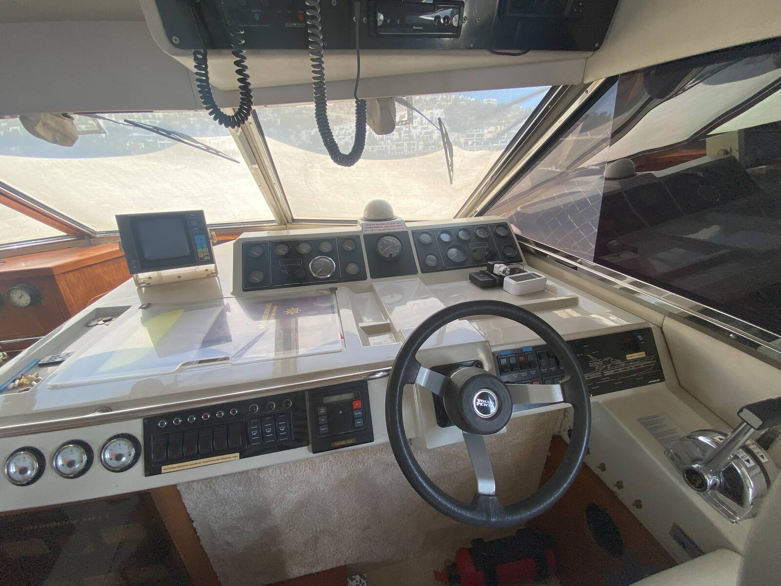 1988 Fairline 55 Fly Bridge for sale (photo 6)