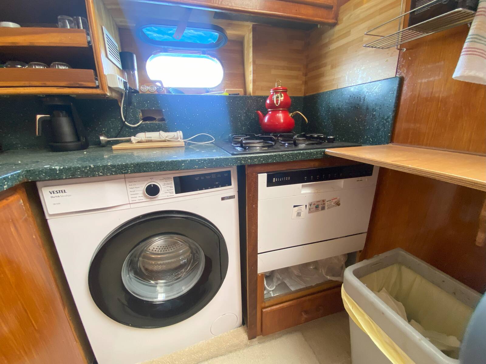 1988 Fairline 55 Fly Bridge for sale (photo 10)