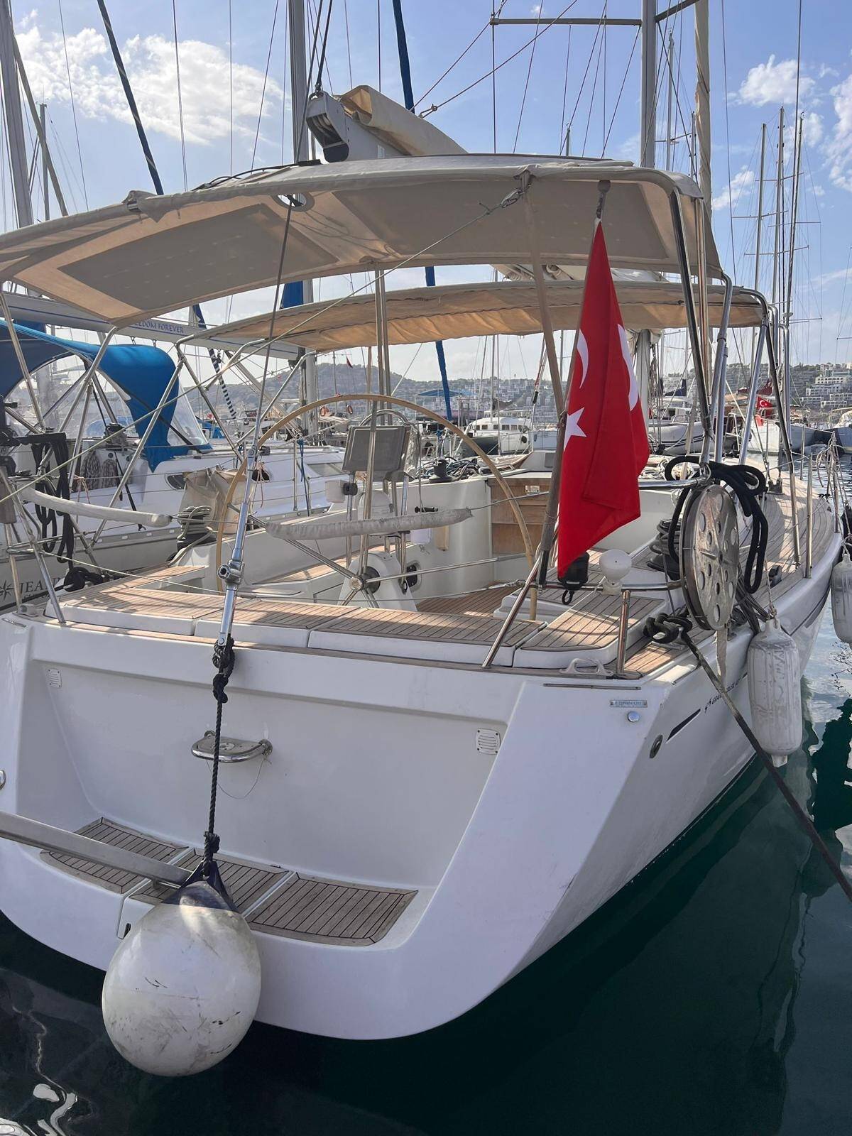 2007 Grand Soleil 43 for sale (photo 2)