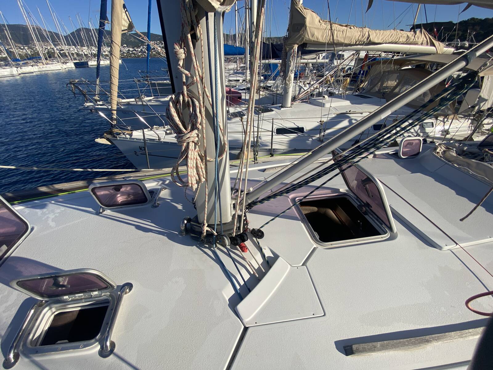 2007 Grand Soleil 43 for sale (photo 13)